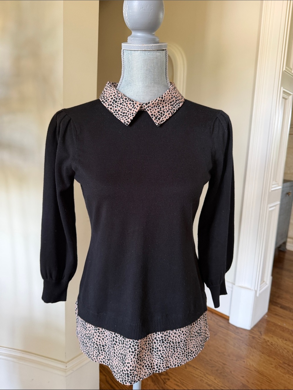 Black Layered Sweater with Pink Leopard Collar